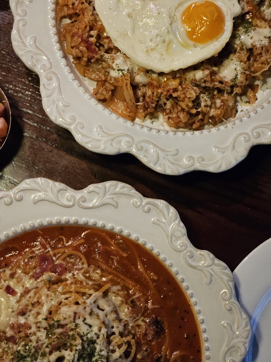 휴무 (@ll0fdr) on Twitter photo 