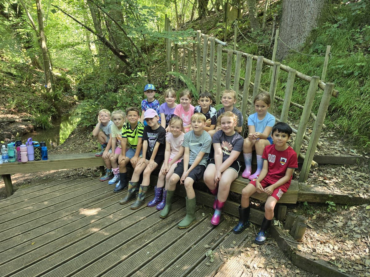 Fishing for shrimp in the river this morning 🦐