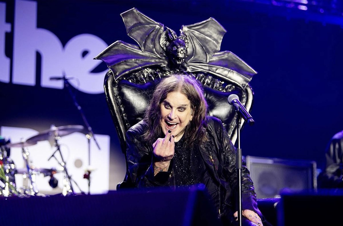 OzzyOsbourne's tweet image. 📸: @RossHalfin