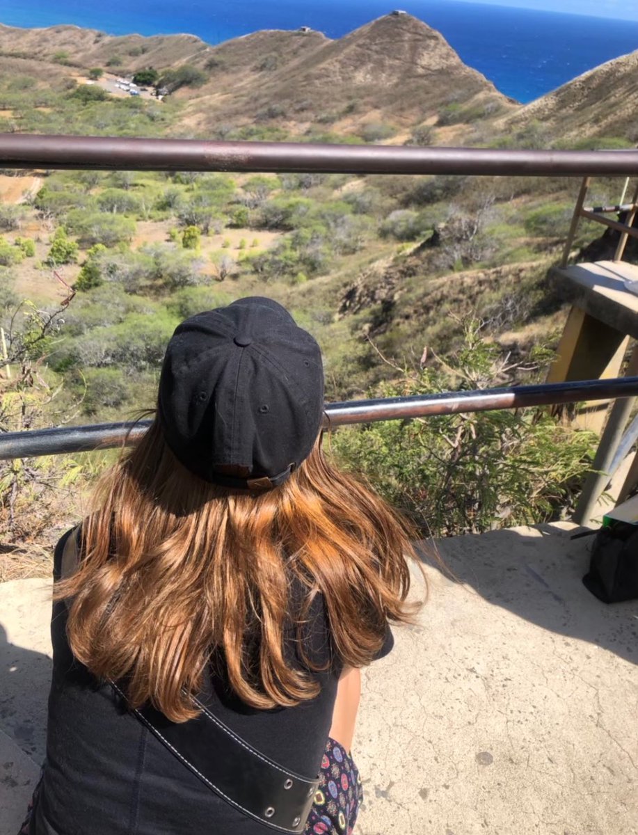 7/10💙ゆかお誕生日おめでとう🎂❗️
だーーーいすき！
これからも竹田さんとニコちゃん達を
見守っててね🌙
たまに夢に出て来てくれぃ🦉🍀