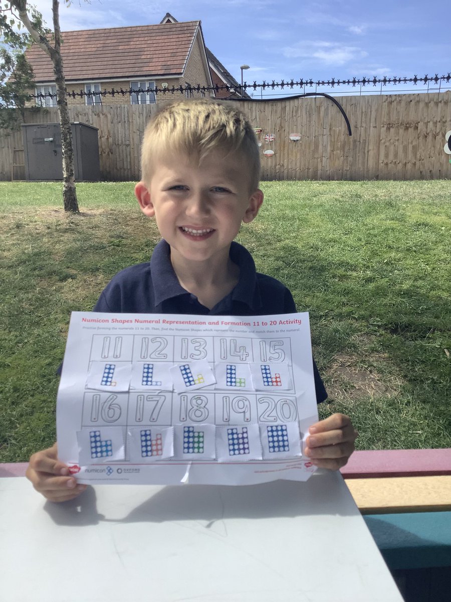 Receptionmonksd's tweet image. #ClassR3 took our learning outdoors, enjoying the sunshine and fresh air while lessons came to life outside! 😁
☀️📚#OutdoorLearning #FreshAirEducation