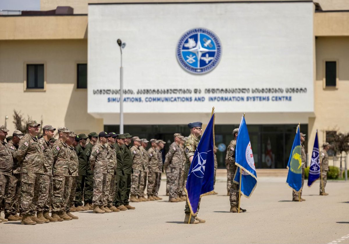 LANDCMD's tweet image. From 30 June to 4 July 2025, a LANDCOM Mobile Training Team delivered the NATO Exercise Planning Process Mobile Training Solution (MTS) to the Georgian Defence Forces.🇬🇪
This mission is one of five scheduled LANDCOM MTSs for Georgia in 2025, reflecting our continued support to…