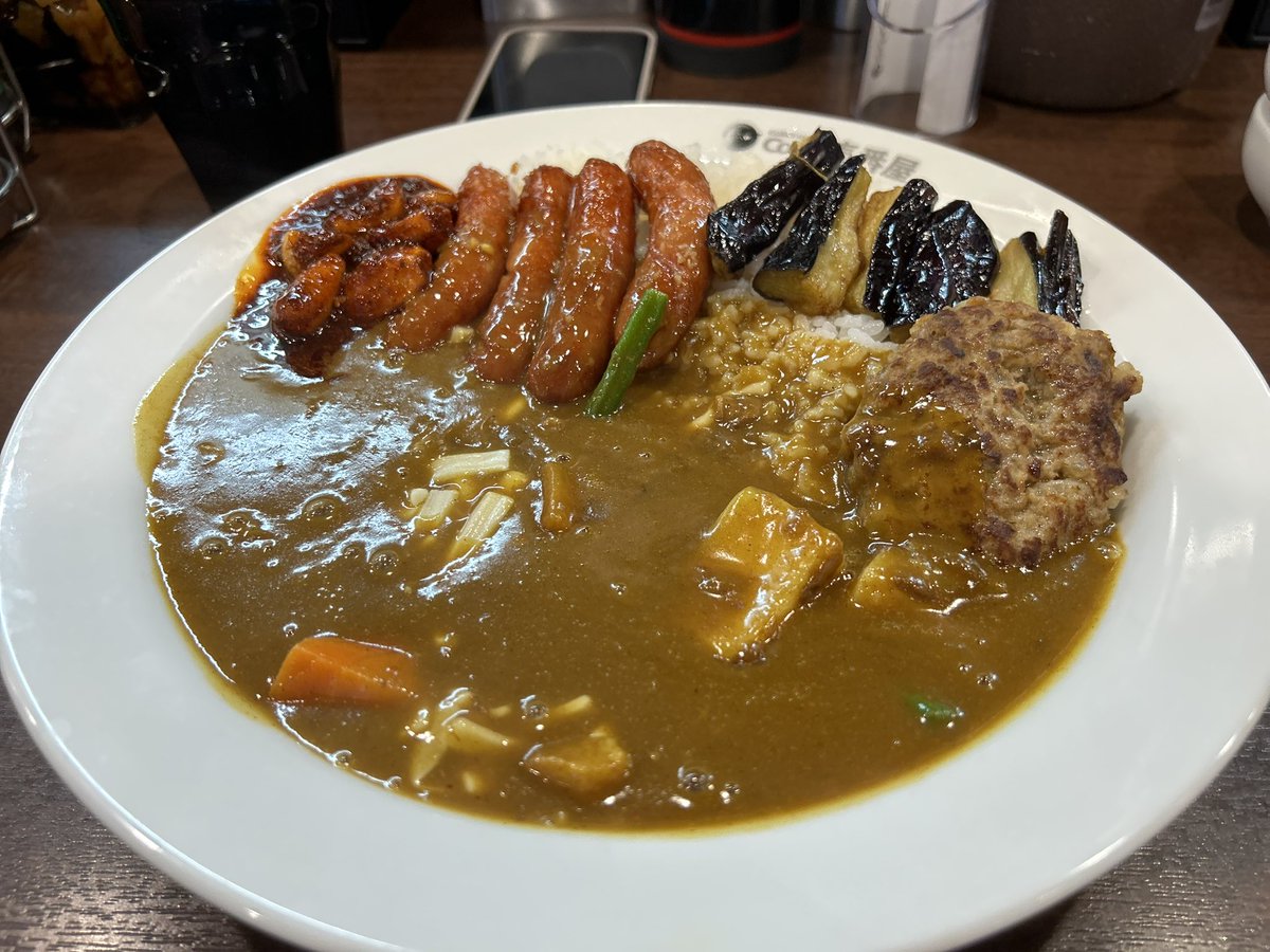 本日も皆さんお疲れ様でした！自宅のインターネット復旧工事が素早い対応で完了しました。