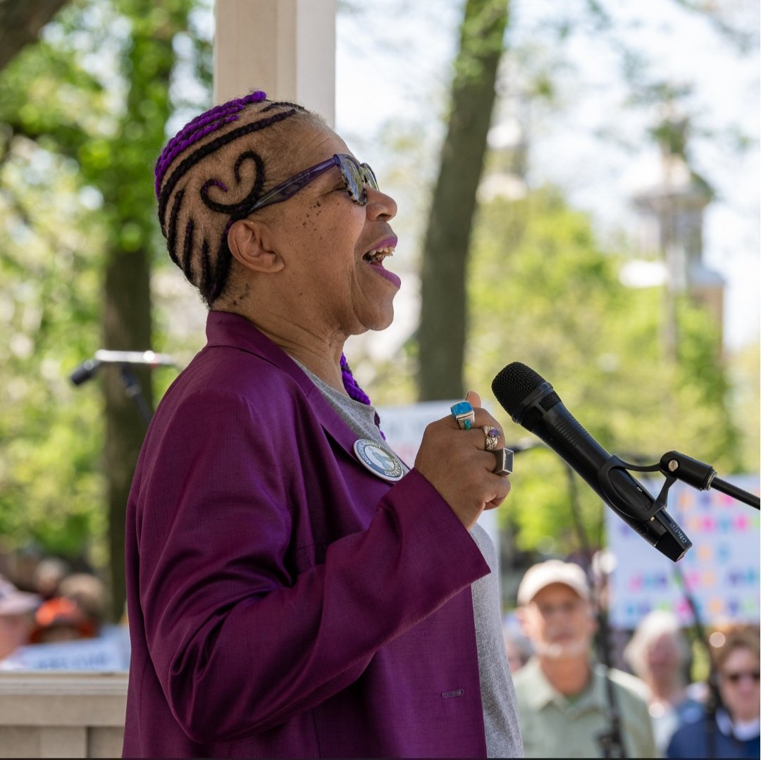 local4afm's tweet image. We are Musicians Against Dictators!
Are you as MAD as we are? MADcle.com