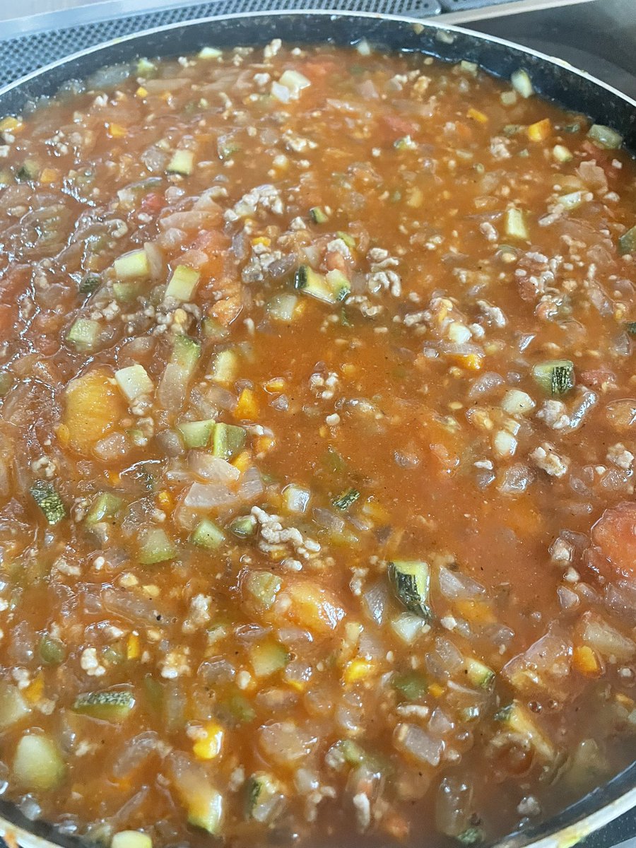 n_m_l_k_tommy's tweet image. トマトトマトトマトーーー！！
🍅❤️🍅❤️🍅❤️🍅❤️🍅❤️✨
ミートソースにしたよん🤤🍝✨✨

#絵文字がしつこい