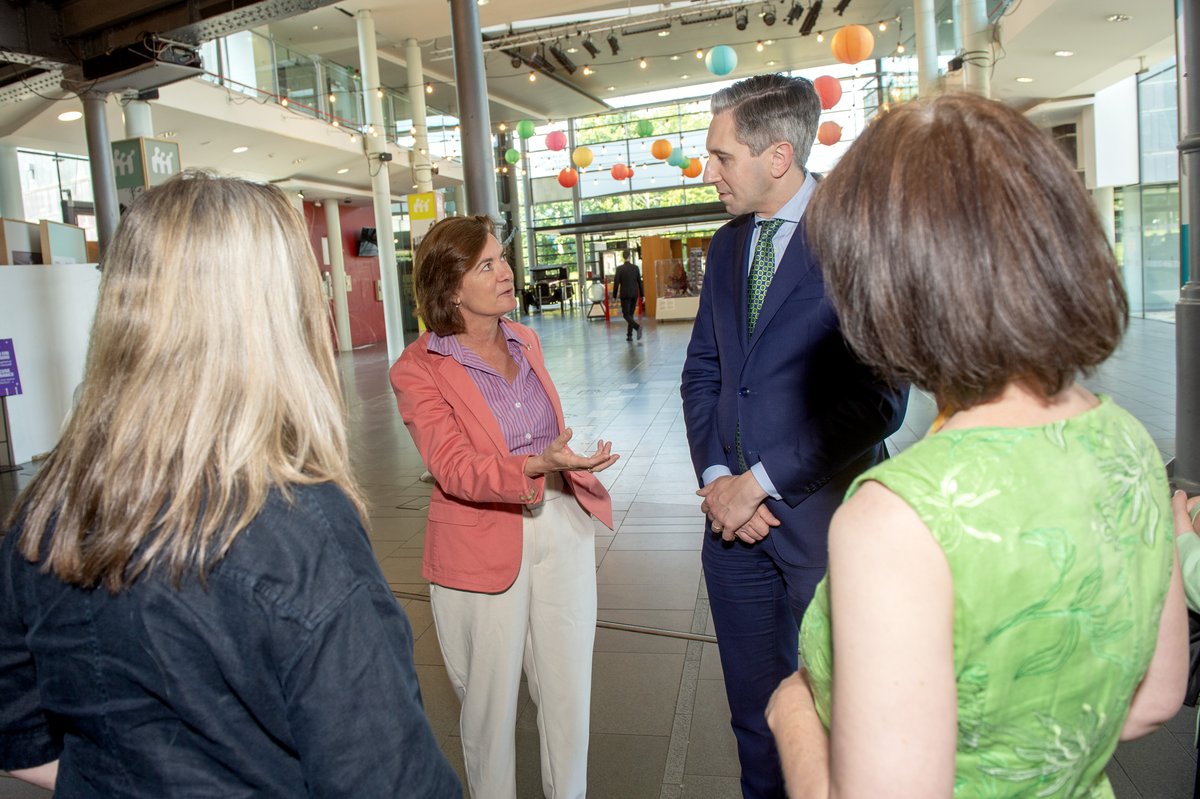 Wales in Ireland 🏴🇺🇦 (@walesinireland) on Twitter photo Last week with <a href="/irelandinwales/">Ireland CG Cardiff</a> we launched the next Ireland-Wales Shared Statement 2030 with a packed programme in Swansea, agreeing our co-operation for the next 5 years.
Read the statement here:
gov.wales/ireland-wales-… Last week with <a href="/irelandinwales/">Ireland CG Cardiff</a> we launched the next Ireland-Wales Shared Statement 2030 with a packed programme in Swansea, agreeing our co-operation for the next 5 years.
Read the statement here:
gov.wales/ireland-wales-…