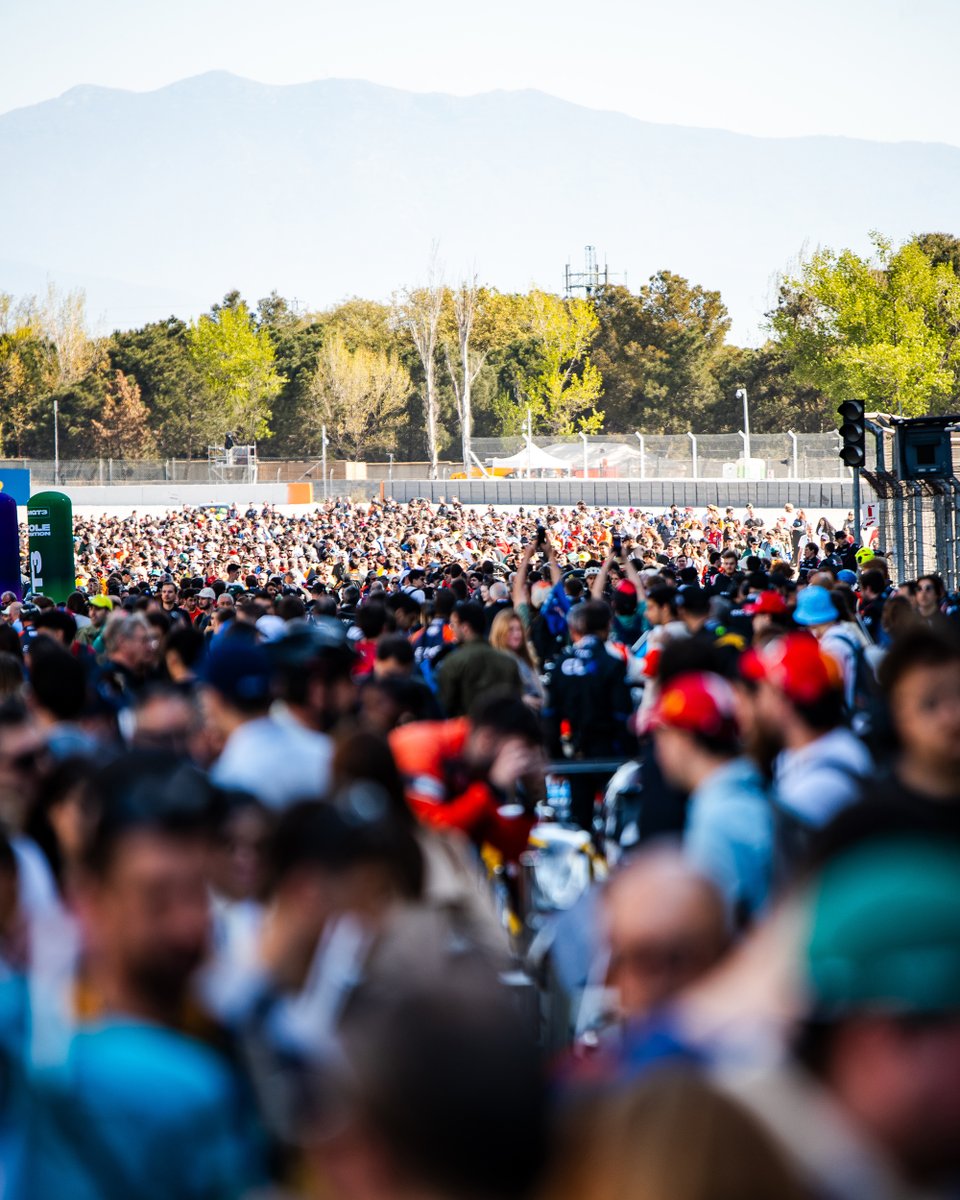 EuropeanLMS's tweet image. Halfway through the 2025 season – and it’s been incredible thanks to YOU. 🙌
From Barcelona to Le Castellet to Imola, the support has been unreal. 💥 Now it’s time to bring even more energy as we head to Belgium, the United Kingdom, and Portugal to finish the season in style!…