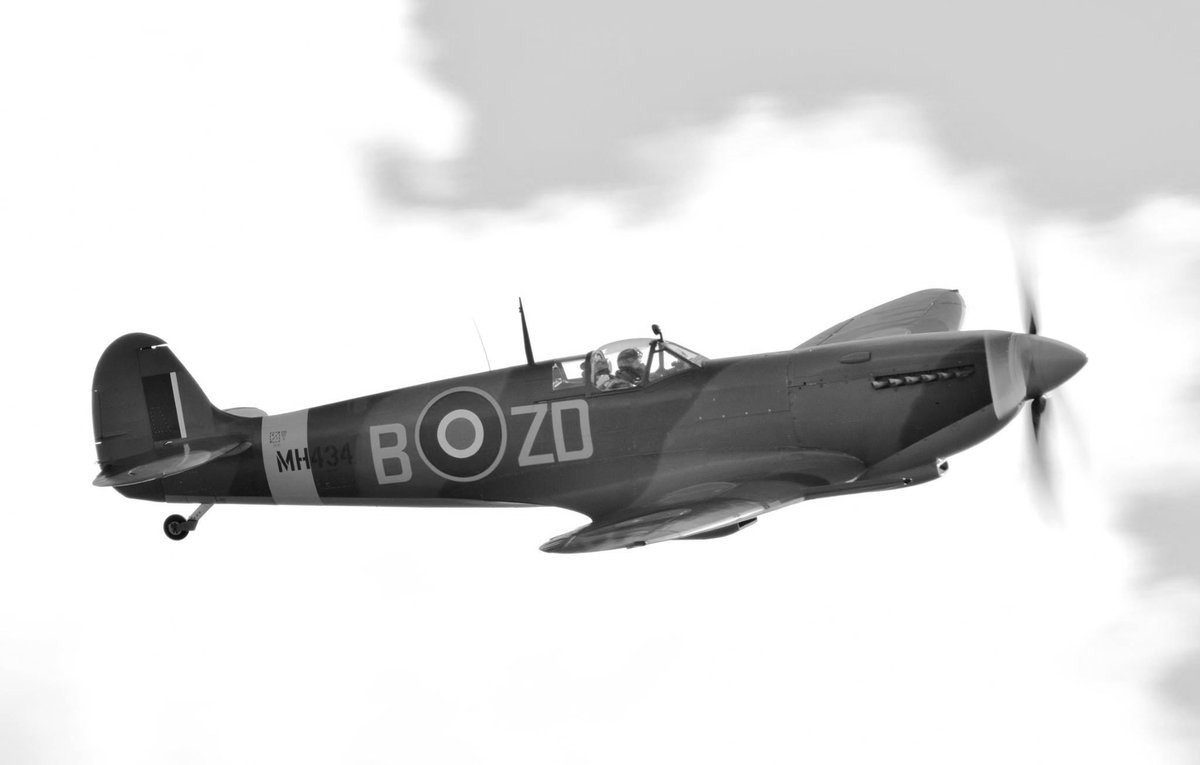 seasidetog's tweet photo. 85 years ago today, is officially recognised as the start of the Battle Of Britain.  
Many people fought and died during a short few months, but it was one of the events of the war which really did change the outcome.  Remember ‘The Few’ and also the many who supported them. https://t.co/tb5BYnZsaY