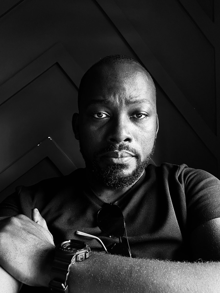 This one lost the #NewProfilePic contest. It can go to court 🤗