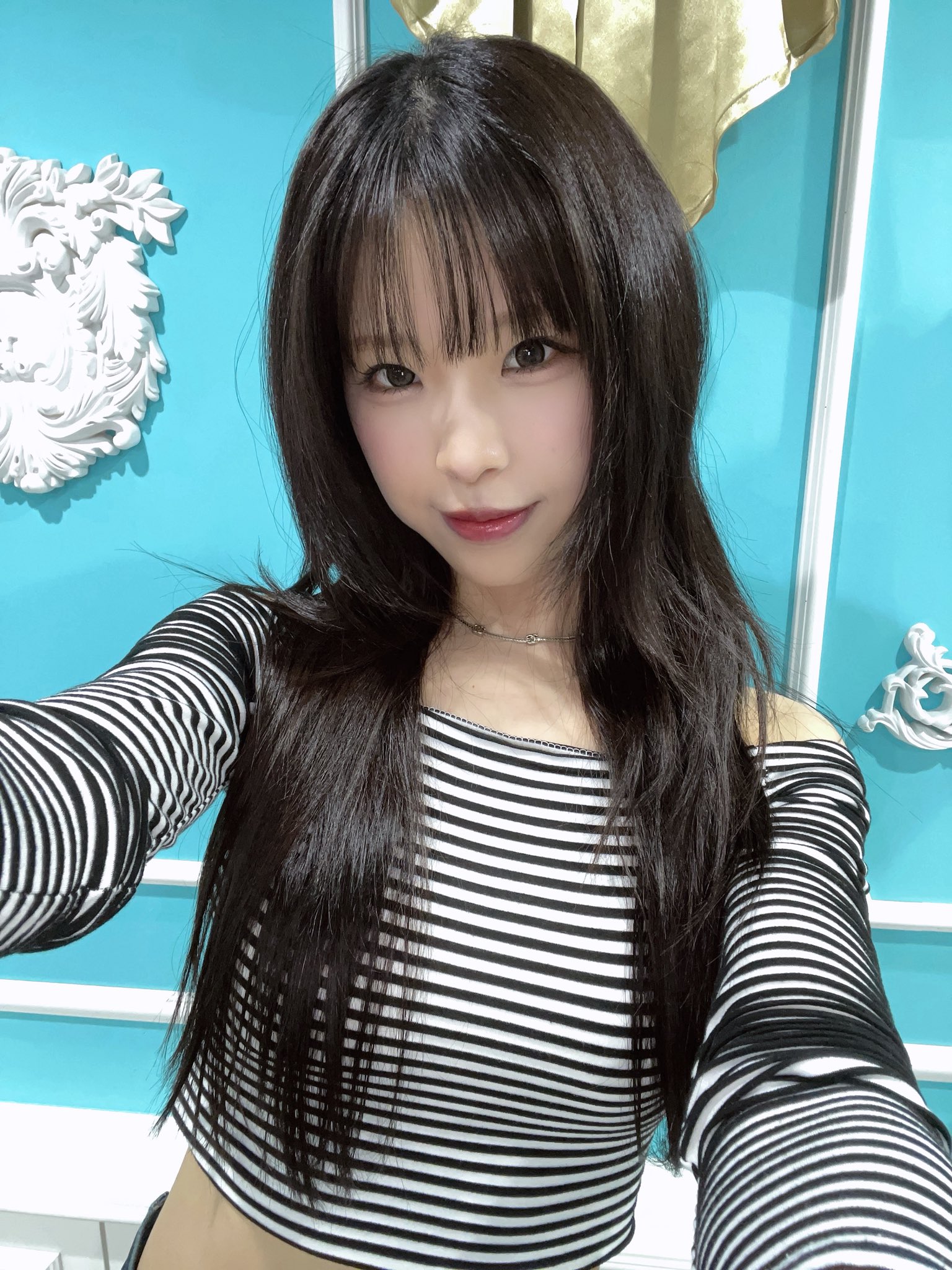 kaorin*♡様♡ありがとうございます♡ 𝐊𝐚𝐨𝐫𝐢𝐧 | 猫ちゃんのごめん寝が可愛い❤️ 3枚目…目にゴミ