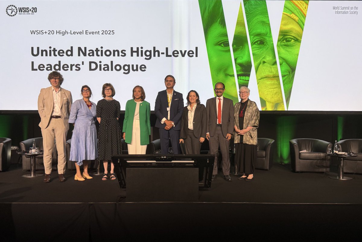 diplomirko's tweet image. #UNJSPF Chief Executive Rosemarie McClean presenting the Fund’s Digital identity solution as pioneering example of application of emerging technologies in the UN system.