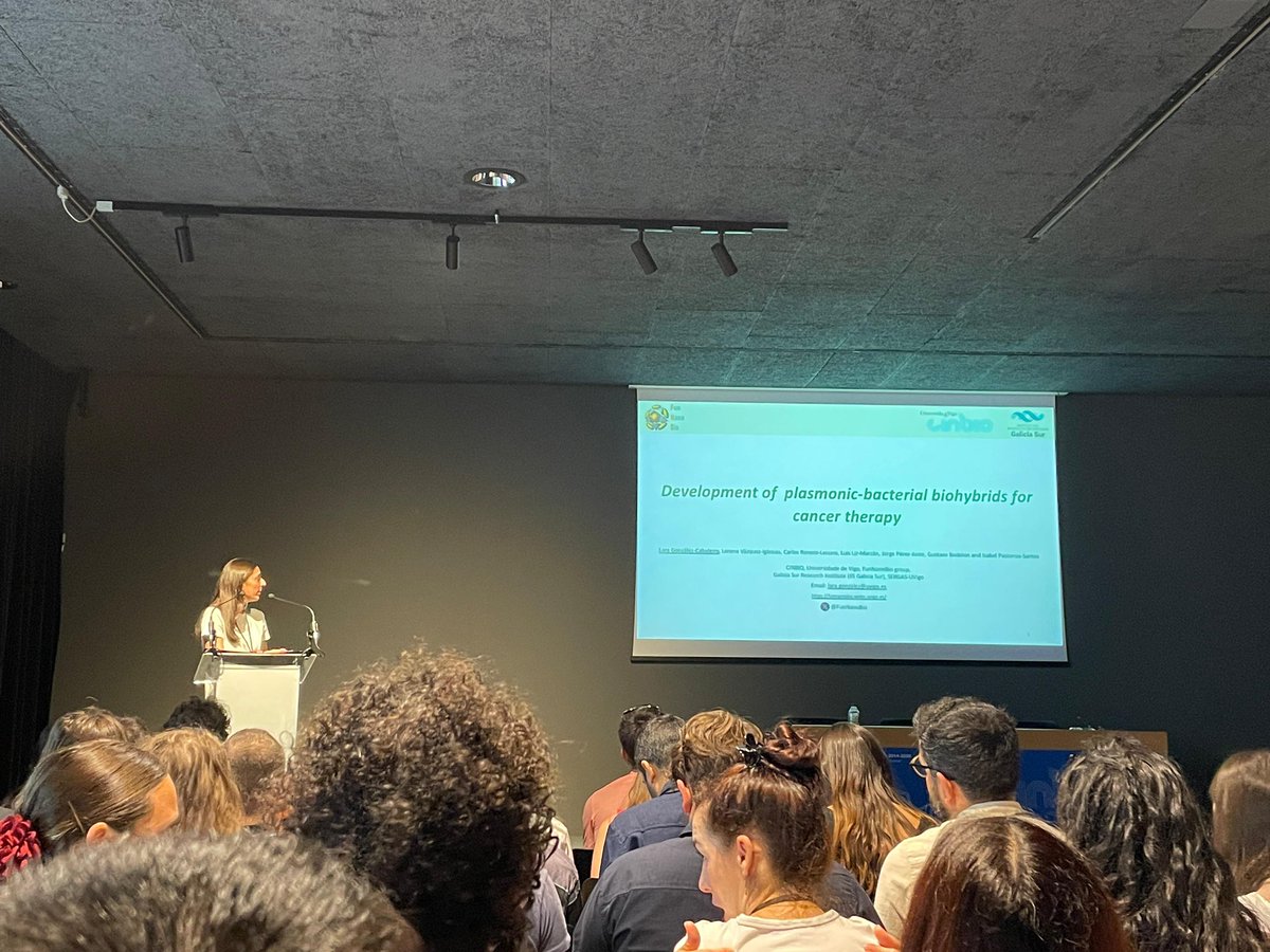FunNanoBio's tweet image. Nice talk of @Laraglezc at CINBIO VIII Annual Meeting about the Development of plasmonic-bactetiria biohybrids for cancer therapy👩🏽🔬