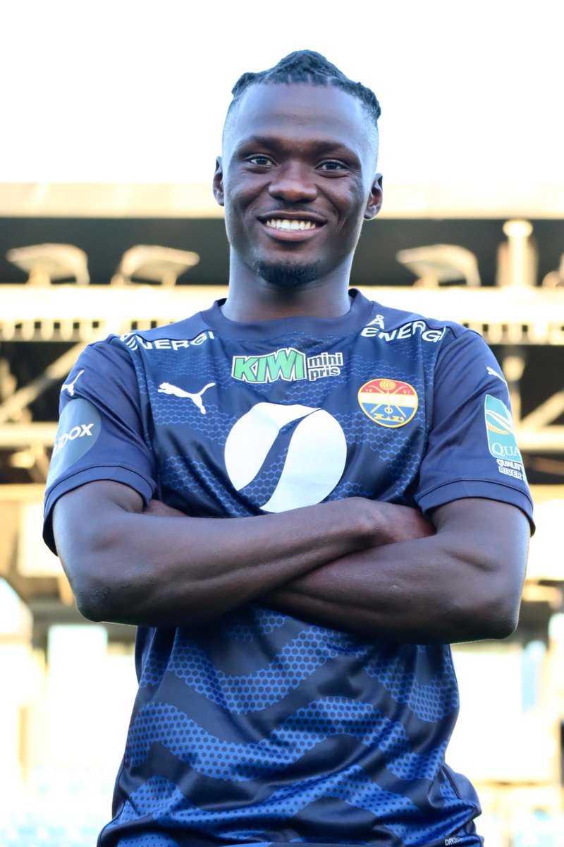 SannieDaara's tweet image. 🇬🇭 ✍🏾 OFFICIAL: Former Koforidua Semper Fi striker James Ampofo has sealed a move to Norwegian top-tier club Strømsgodset on a 3.5-year deal.

Big step up for the talented Ghanaian forward who moves from Raufoss of Norway! 💥⚽️

#JamesAmpofo #Strømsgodset #Transfers
