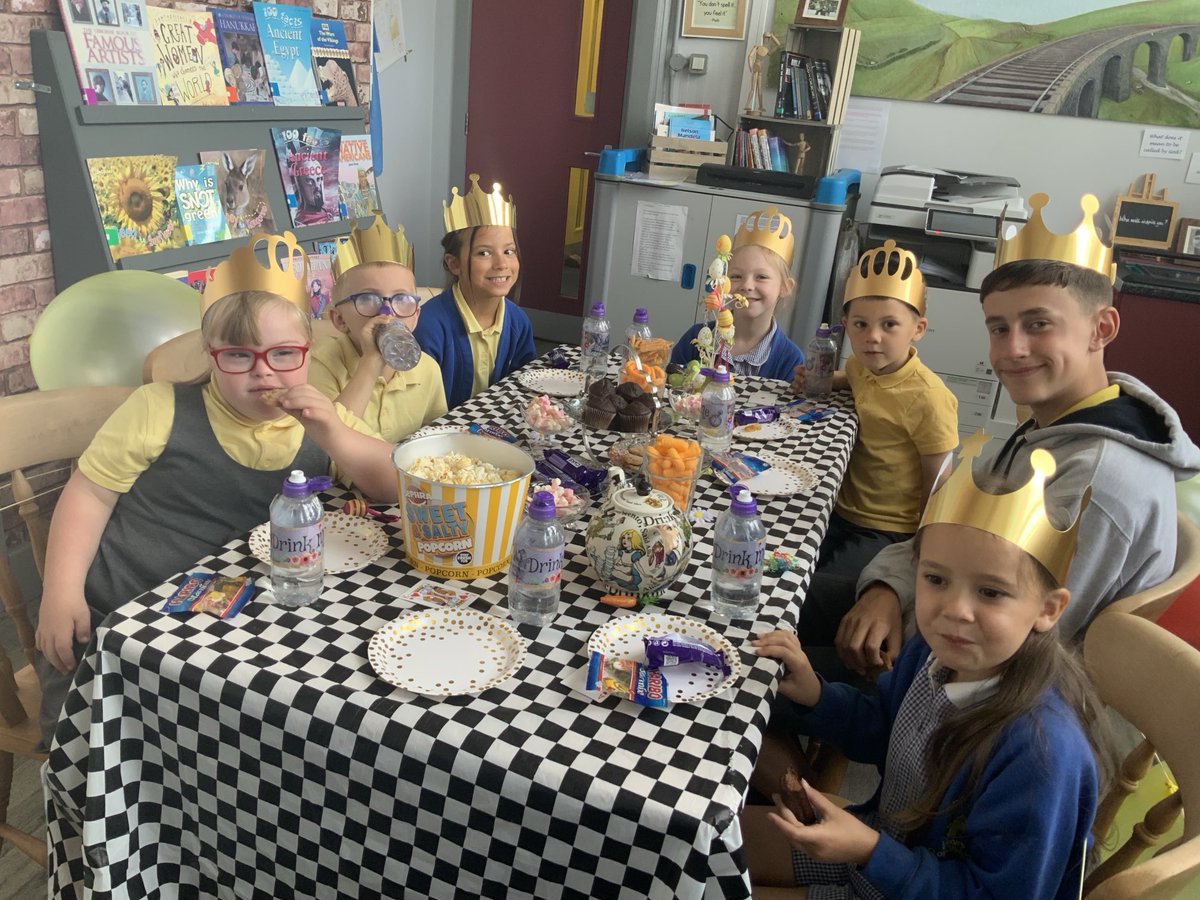 It was a cheeky and fun-filled Mad Hatter today with some wonderful children who have been chosen for their manners and working hard in class. Well done!