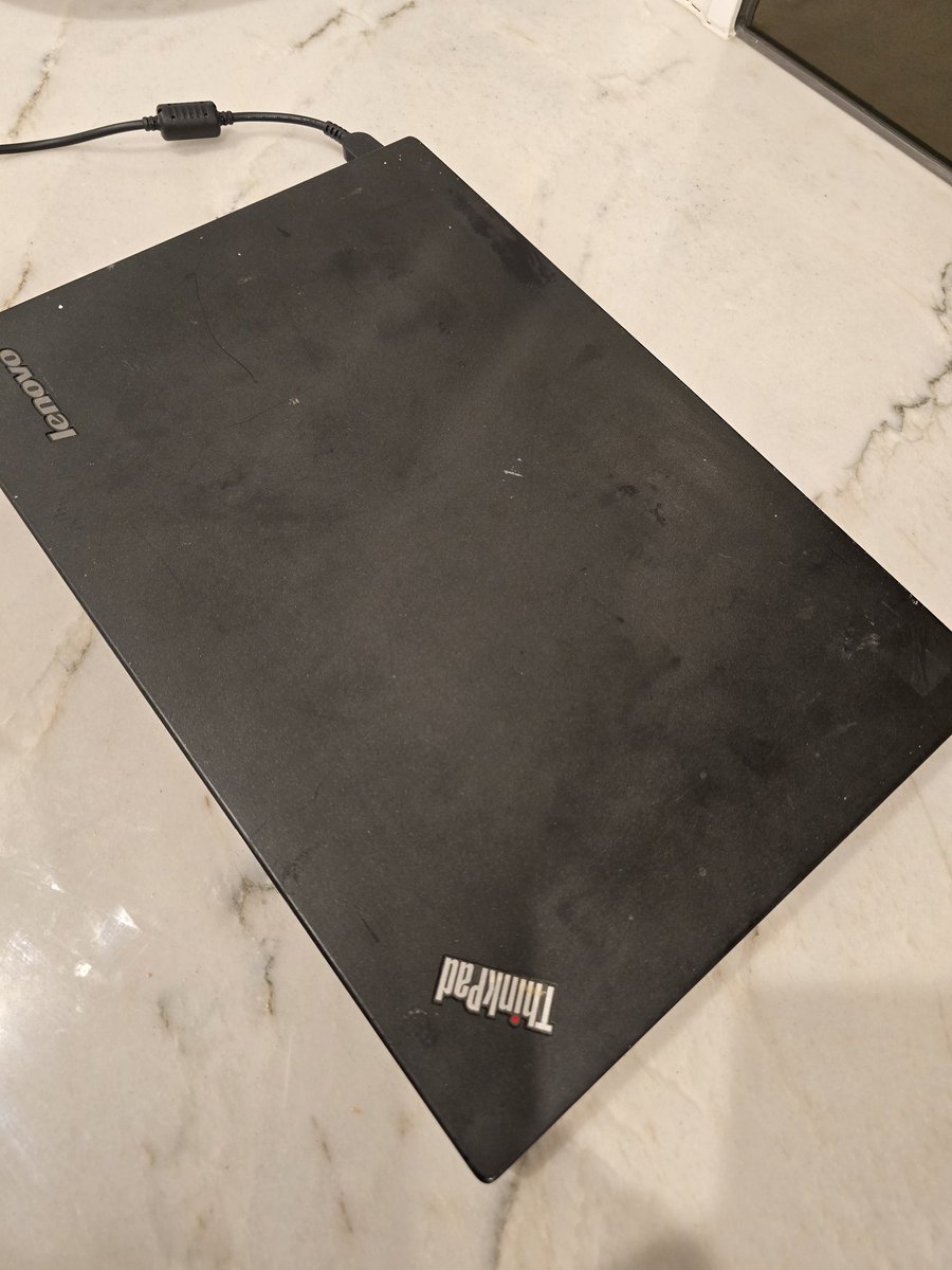parman_the's tweet photo. This ParmAirGap is a little scruffy looking, but in perfect working order. If you want it, and funds are tight, it's 10% off because of the blemishes. Price can be further reduced if you want to tap in to #senselesskindness donations. https://t.co/EEVnvGFJBe