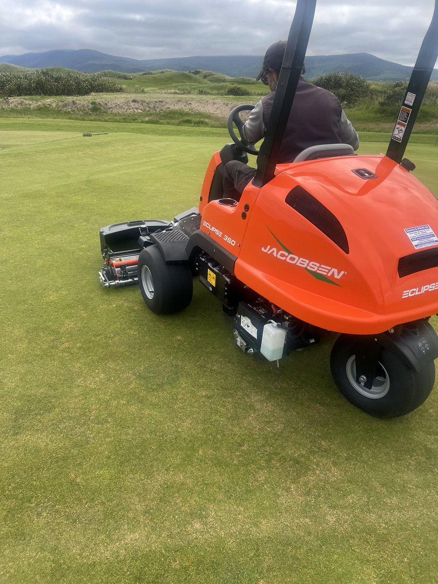 FergalInfo's tweet image. A New Jacobsen GP400’and Eclipse purchased by an existing client yesterday