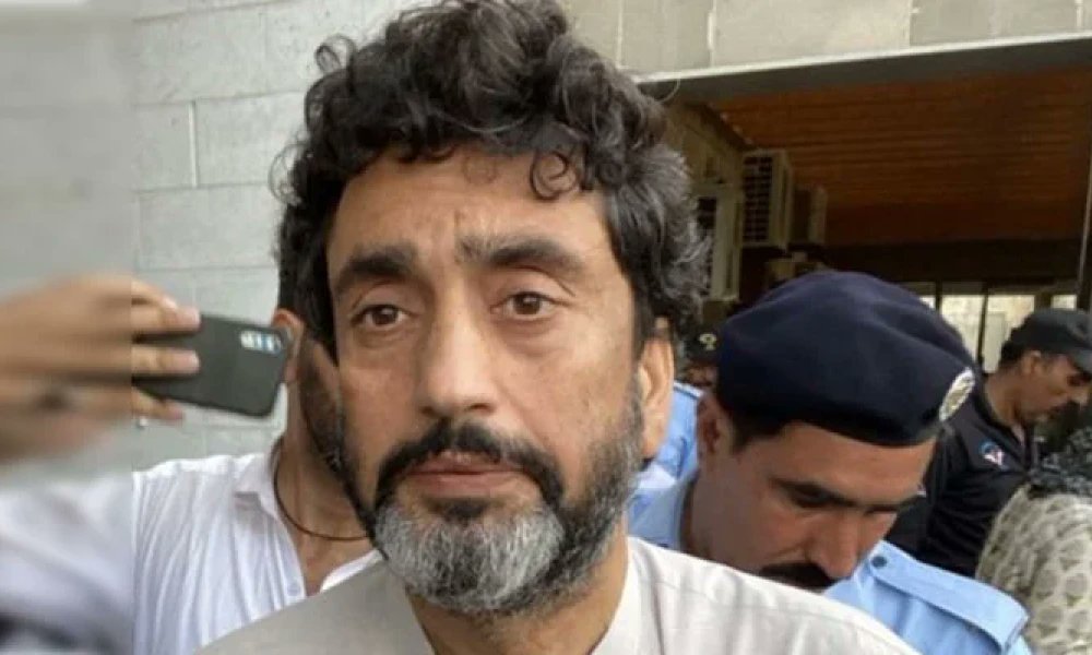 🚨🚨 ضروری اطلاع

شہریار افریدی صاحب کی بیٹی ہسپتال میں انتہائی تشویش ناک صورتحال میں ہے سب سے درخواست ہے کہ دعا میں یاد رکھیں

جب پورا پاکستان ادھر ادھر بھاگ رہا تھا اسی وقت یہ مرد مجاہد عمران خان کے نظریے کا جنگ لڑ رہا تھا