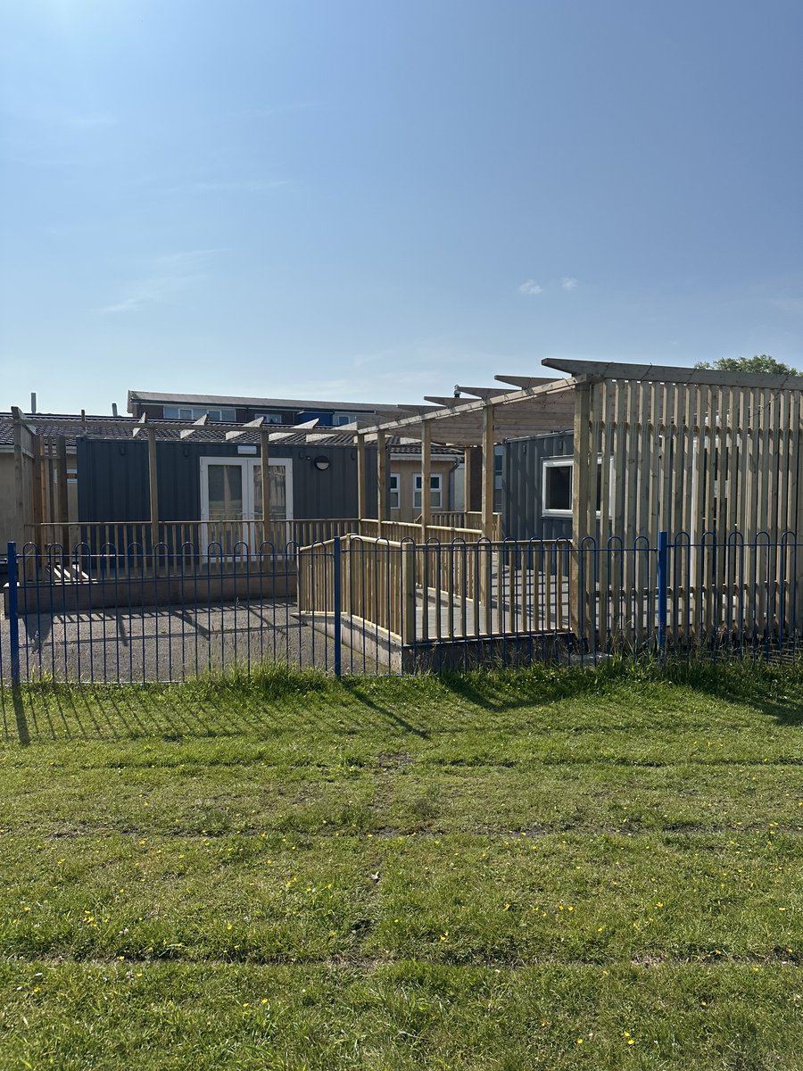 Bridgend CB Council (@bridgendcbc) on Twitter photo New provision for pupils with moderate learning difficulties hails success…
<a href="/ysgolcynwydsant/">Ysgol Cynwyd Sant</a> and <a href="/yggllangynwyd/">yggllangynwyd</a> are celebrating the success of new provision for pupils with moderate learning difficulties.
🔗 bridgend.gov.uk/news/new-provi… New provision for pupils with moderate learning difficulties hails success…
<a href="/ysgolcynwydsant/">Ysgol Cynwyd Sant</a> and <a href="/yggllangynwyd/">yggllangynwyd</a> are celebrating the success of new provision for pupils with moderate learning difficulties.
🔗 bridgend.gov.uk/news/new-provi…