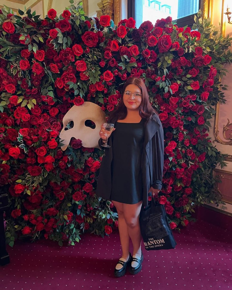 PhantomOpera's tweet image. Night unfurls its splendour at His Majesty’s Theatre 🌹
Remember to tag us in your photos at #PhantomLondon for a chance to be featured!
📸 joceluceee, val_zenco, brookepalandro, v.a.l.e.n.t.i.n.a95