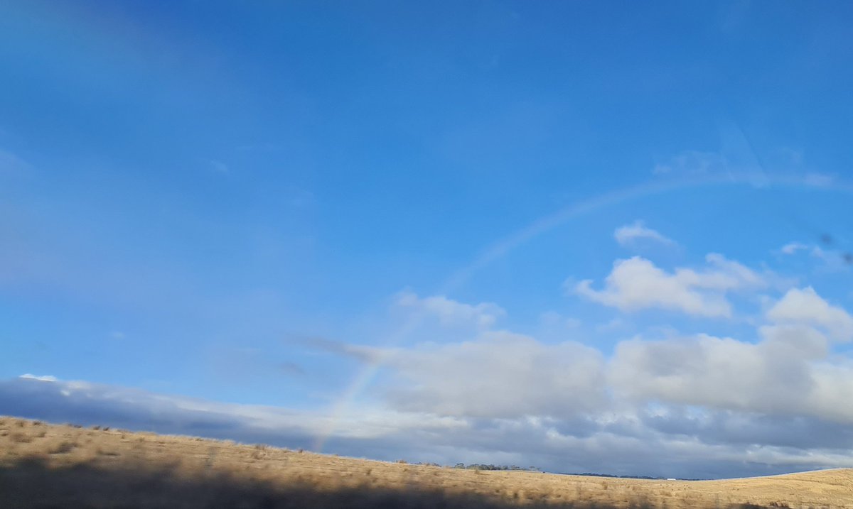 Even the rainbow looked cold today 🌈❄️