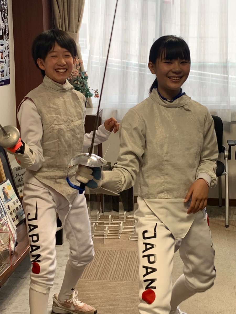 goahead_shigeru's tweet image. 今月末香港で開かれるアジアカデフェンシング チャレンジ2025に出場するサーブルの松中1年佐藤芽衣選手とフルーレの気小6年金野新選手が来てくれました👍両女子フェンサーがこれからの長い競技生活でJPNの文字を付け続け大活躍することを祈ってます‼️