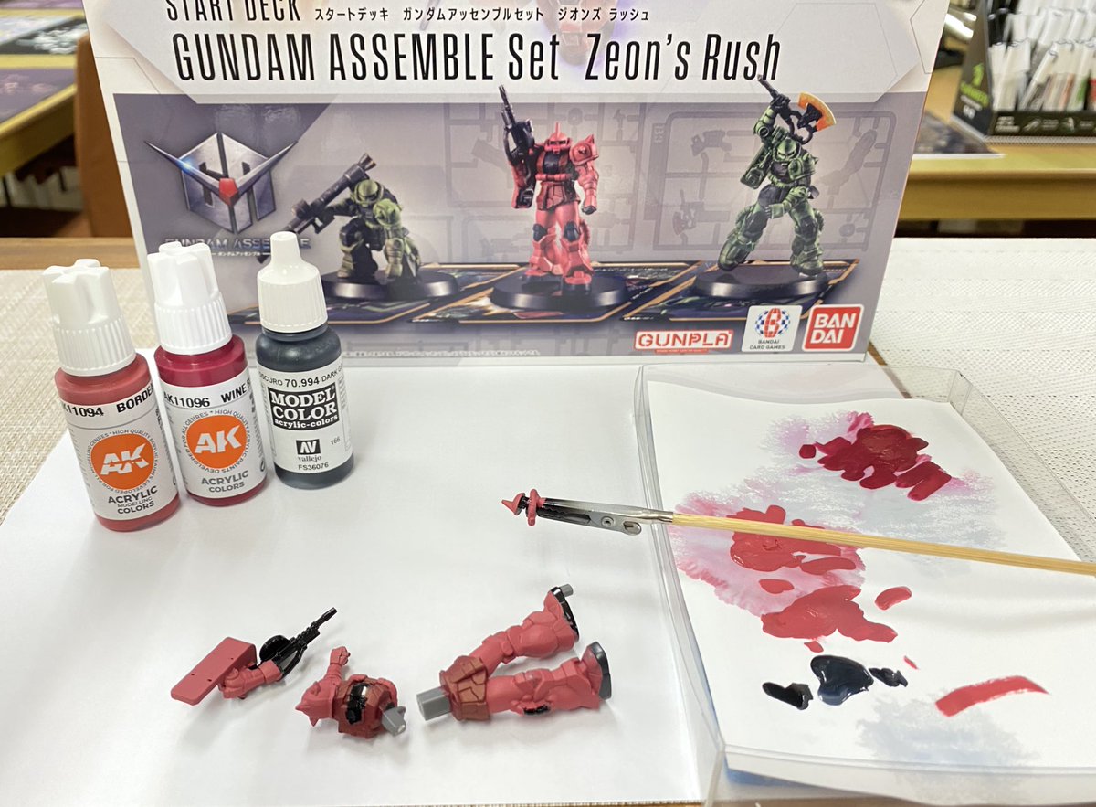 memory_corp's tweet image. 7/12発売
ガンダムカードゲーム
スタートデッキアッセンブルセット付属のミニチュアをファレホとAKインタラクティブで塗装サンプル制作中です!