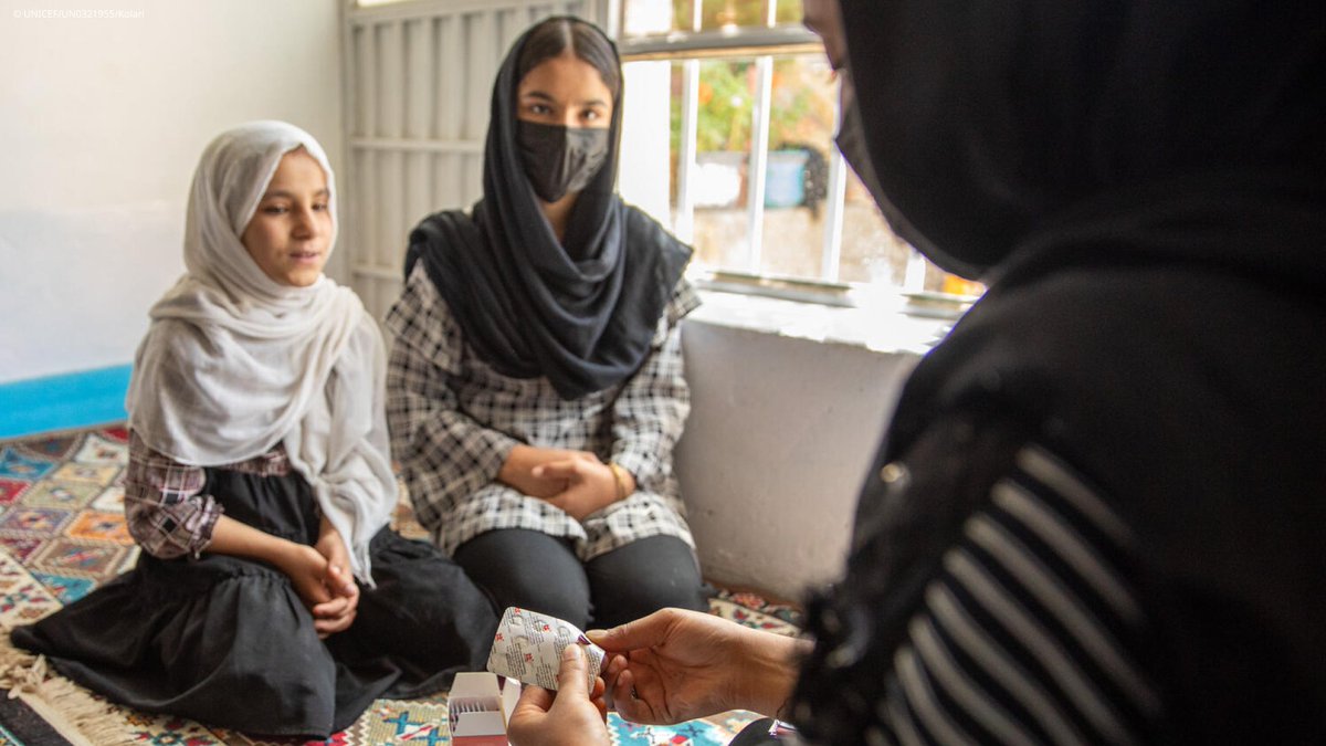 UNICEFROSA's tweet image. What causes anaemia? Poor nutrition, iron deficiency, infections, chronic diseases, and pregnancy-related complications.
#DidYouKnow that it costs the South Asia region $32.5 billion each year.