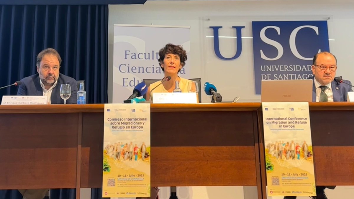Estamos presentes en la Conferencia Internacional sobre Migraciones y Refugio en Europa "Aprender y servir desde la Universidad", donde se pone en valor el aprendizaje-servicio, una vía efectiva para el desarrollo de competencias de alto valor cognitivo, ético y cívico. #Galicia