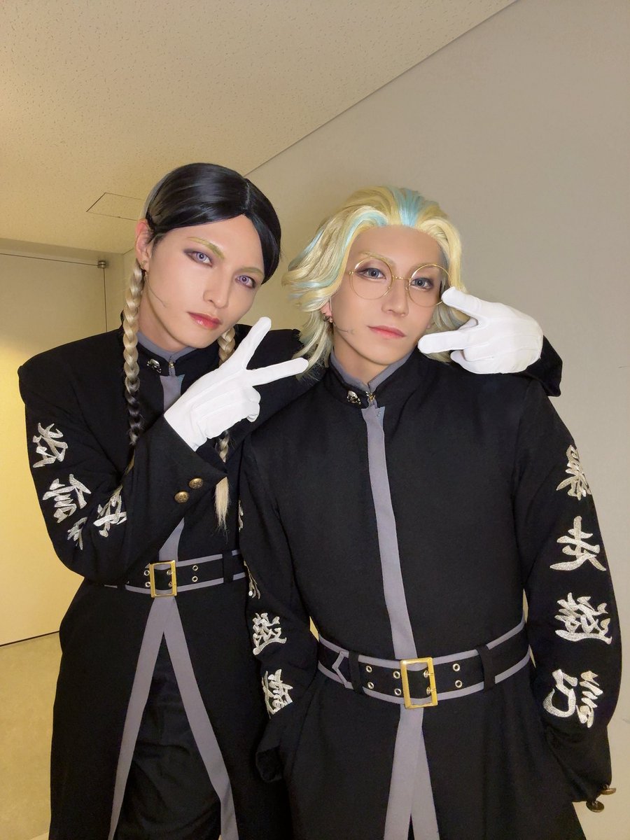 nanokyanon_1212's tweet image. 舞台『東京リベンジャーズ』
全公演、無事終えることが出来ました。
ご観劇、ご視聴いただいた方々、本当にありがとうございました。
前回のリベステの出演が決まってから終わる今日まで
あっという間だったな。
めっちゃ人見知りだったけど、弟が祐理でよかったな。…
