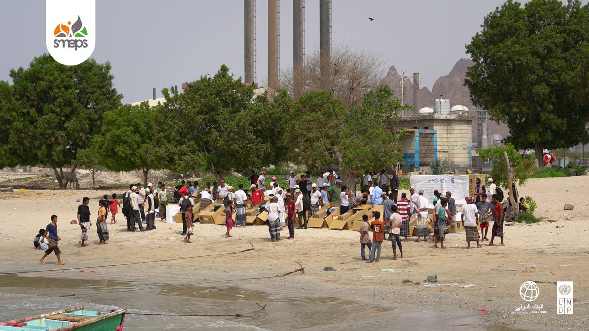 SMEPSYEMEN's tweet image. Supporting fishermen in #Aden 🌊🐟
#SMEPS distributed 130 nets & 125 engines 🚤 in #AlBureiqa via the #SFISH project.
Fishermen also received training on health & safety to protect marine resources 🌿⚓
@UNDPYemen
@WorldBankMENA