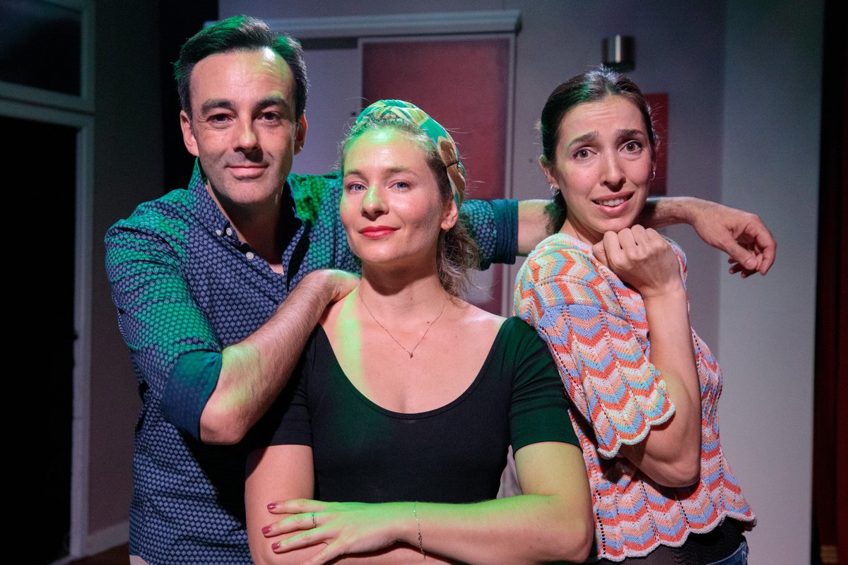 Teatro Muñoz Seca (@munozsecamadrid) on Twitter photo ¿Todavía no has visto #PrimeraCita en <a href="/MunozSecaMadrid/">Teatro Muñoz Seca</a>? 😯
Ven a troncharte de risa con la CUARTA TEMPORADA de esta comedia. ¡RISAS GARANTIZADAS! 😂 🎉
¡Compra tus ENTRADAS! 👉 bit.ly/PrimeraCita-TMS
#teatro #humor #espectáculos #ocio #comedia ¿Todavía no has visto #PrimeraCita en <a href="/MunozSecaMadrid/">Teatro Muñoz Seca</a>? 😯
Ven a troncharte de risa con la CUARTA TEMPORADA de esta comedia. ¡RISAS GARANTIZADAS! 😂 🎉
¡Compra tus ENTRADAS! 👉 bit.ly/PrimeraCita-TMS
#teatro #humor #espectáculos #ocio #comedia