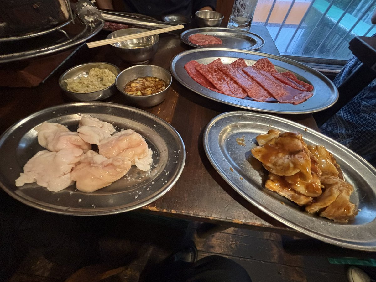 満足。
亀戸の人気店行ってみました。
雷ヤバいですがまぁ飲んでれば収まるかなって。