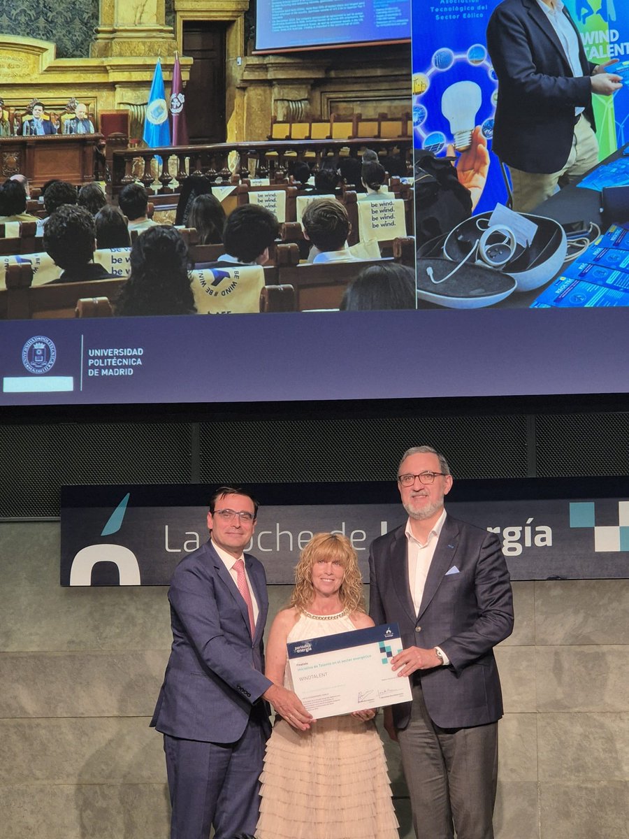 Universidad Politécnica de Madrid (@la_upm) on Twitter photo La #UPM, ¡finalista en los Premios de El Periódico de la Energía en la categoría de mejor iniciativa sobre el talento! El proyecto #WindTalent coorganizado con la <a href="/aeeolica/">aeeolica</a> ha sido reconocido como evento de referencia en el sector eólico.
🔗short.upm.es/fn4b7
#somosUPM La #UPM, ¡finalista en los Premios de El Periódico de la Energía en la categoría de mejor iniciativa sobre el talento! El proyecto #WindTalent coorganizado con la <a href="/aeeolica/">aeeolica</a> ha sido reconocido como evento de referencia en el sector eólico.
🔗short.upm.es/fn4b7
#somosUPM