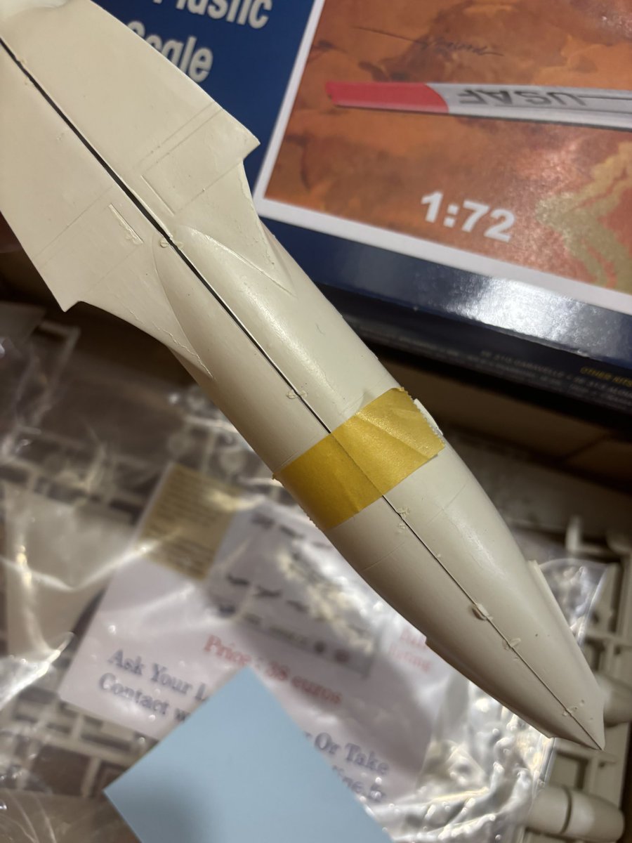 oldscalekits's tweet photo. これが安定のマッハ2クォリティ（＾∇＾）
胴体左右が合わないとか普通。この変形は個体差ではないようです。3つ買ったのが全部こうなってたので٩( ᐛ )و
隔壁も自由曲線です(*ﾟ▽ﾟ*)
#C131
#マッハ2 https://t.co/dyfo0yMNit