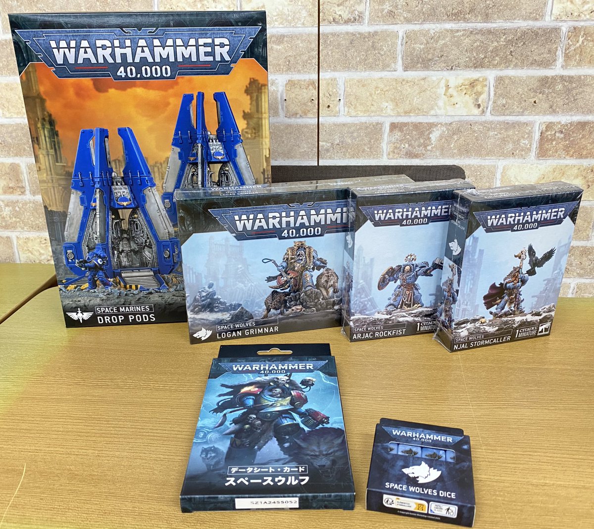 memory_corp's tweet image. 7/12発売
ウォーハンマー40,000
・スペースマリーン ドロップポッド
・スペースウルフ 各種ミニチュア、データシートカード、ダイス入荷しました。
ただ今、ご予約受付中です。
画像にない商品は取り寄せ可能です。
store.shopping.yahoo.co.jp/m-onlineshop/2…