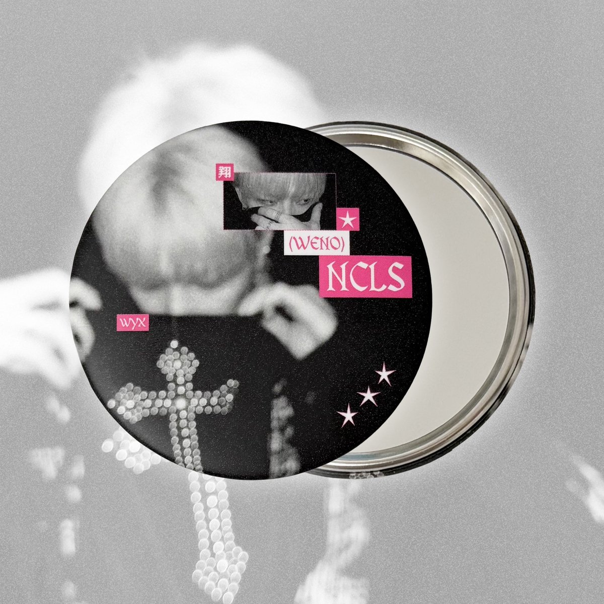 NCLS, WENO, WYX, 翔🪽

#RT 추첨 두 분께 니콜라스의 이름을 담은 거울을 보내드립니다💕
(국내 주소지 한정)