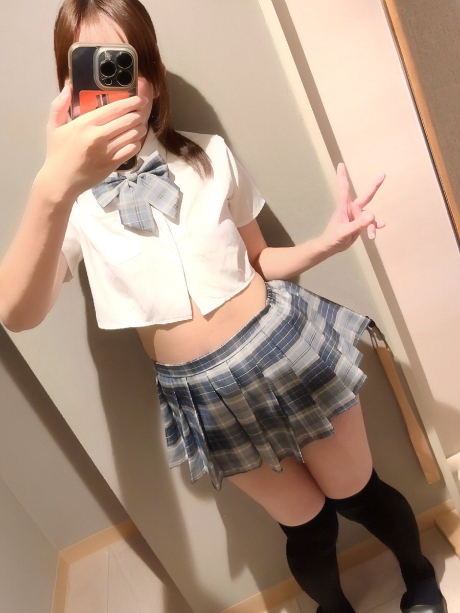 Fantiaに新しい動画を投稿しました♡

制服を着た動画だからmyfansには投稿できず😢

サンプル動画もあるので、良かったらFantia見てみてくださいね💕
fantia.jp/posts/3533003