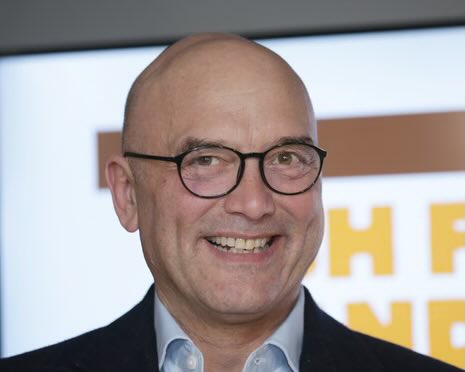 SteveBrown_sb's tweet image. 🚨 Everton set to appoint TV Chef Gregg Wallace MBE as a new club head chef. Wallace is said to be good friends with David Moyes OBE. #EFC 🔵