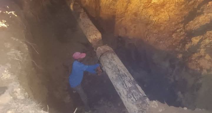 Después de una intensa jornada de trabajo se logra restablecer el servicio de agua a la península, municipio deTrinidad. #Eaass #AySCuba #INRHCuba