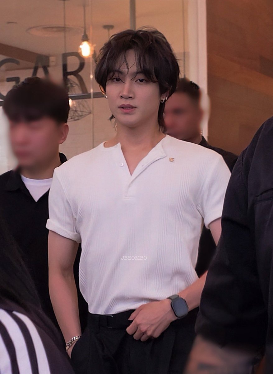 โหพี่แจบอมบุคลิคดีมาก โคตรพระเอกซีรีส์