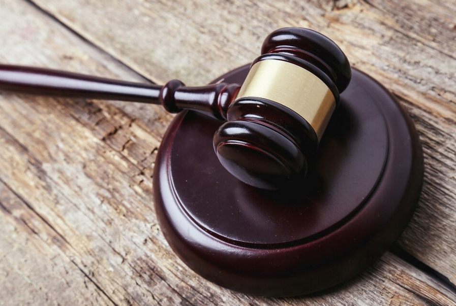 ⚖️ El Tribunal Supremo desestima el recurso de casación por falta de contradicción en la unificación de doctrina sobre accidentes laborales. Se confirma la sentencia y se imponen costas a la mutua.... tlbgo.com/s/l1oa7i6t2n