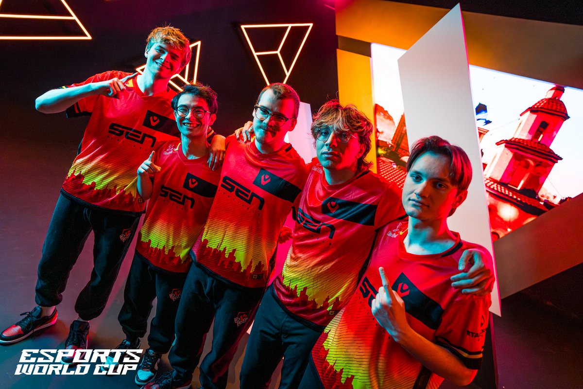 EWC Extra tweet media