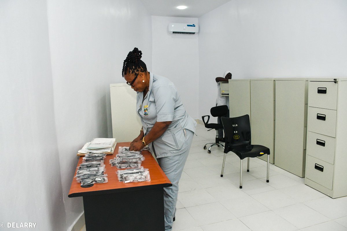 AdepegbaOlanre1's tweet photo. Commissioning of Sen. Oluremi Tinubu Primary Health Care Centre built by Hon. Fuad Atanda LAWAL the Executive Chairman Ikoyi - Obalende Lcda

📸@delarryphotography
#delarry #droneguy #DocumentaryPhotographer https://t.co/RUiDjN5UGn