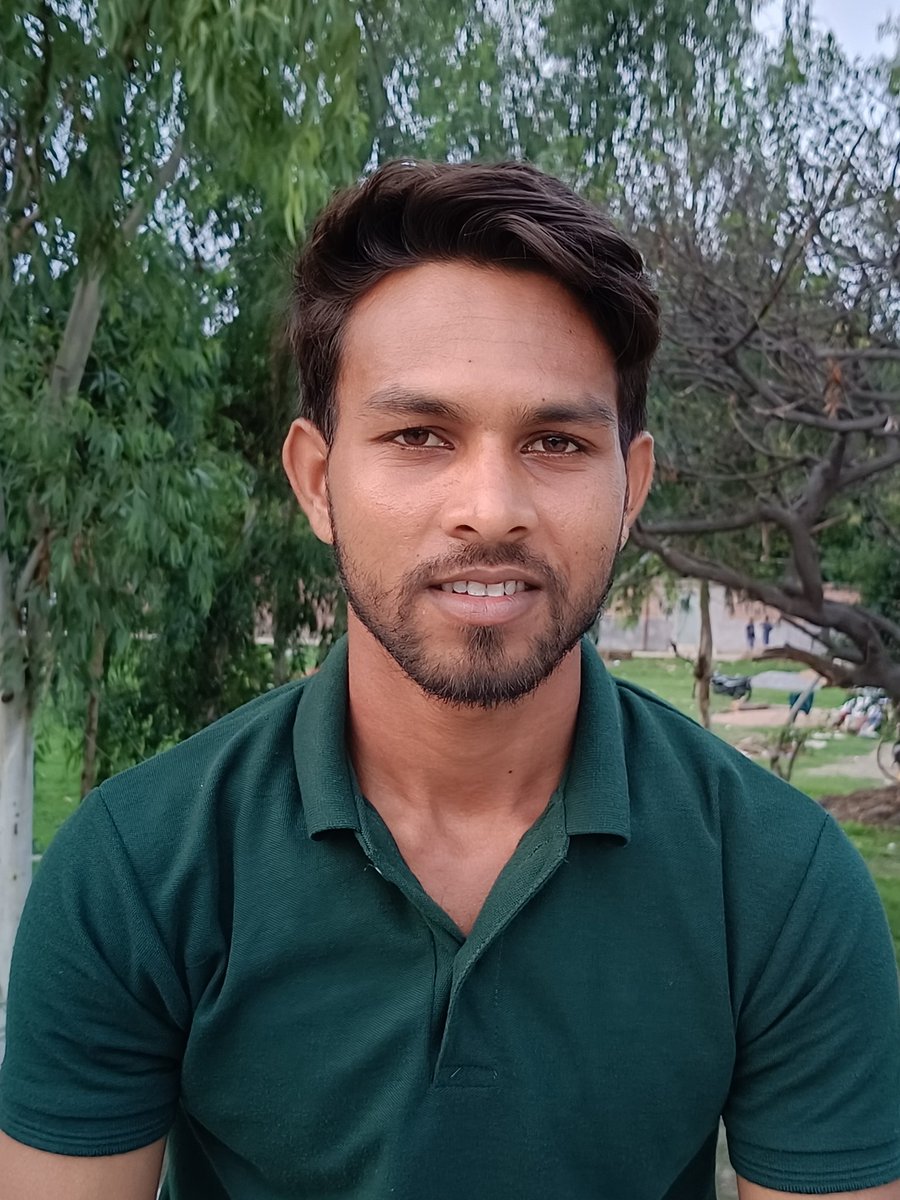 Ravikumarvlog's tweet image. Aaj photo chhat se li है,
कल thumbnail duniya देखेगी!
Abhi struggle है…
lekin yehi toh kahani को खास बनाता है!&quot;

#BannRahaHoon #ReelLifeToRealLife #RaviTheBeliever 
#ravikumarvlogs