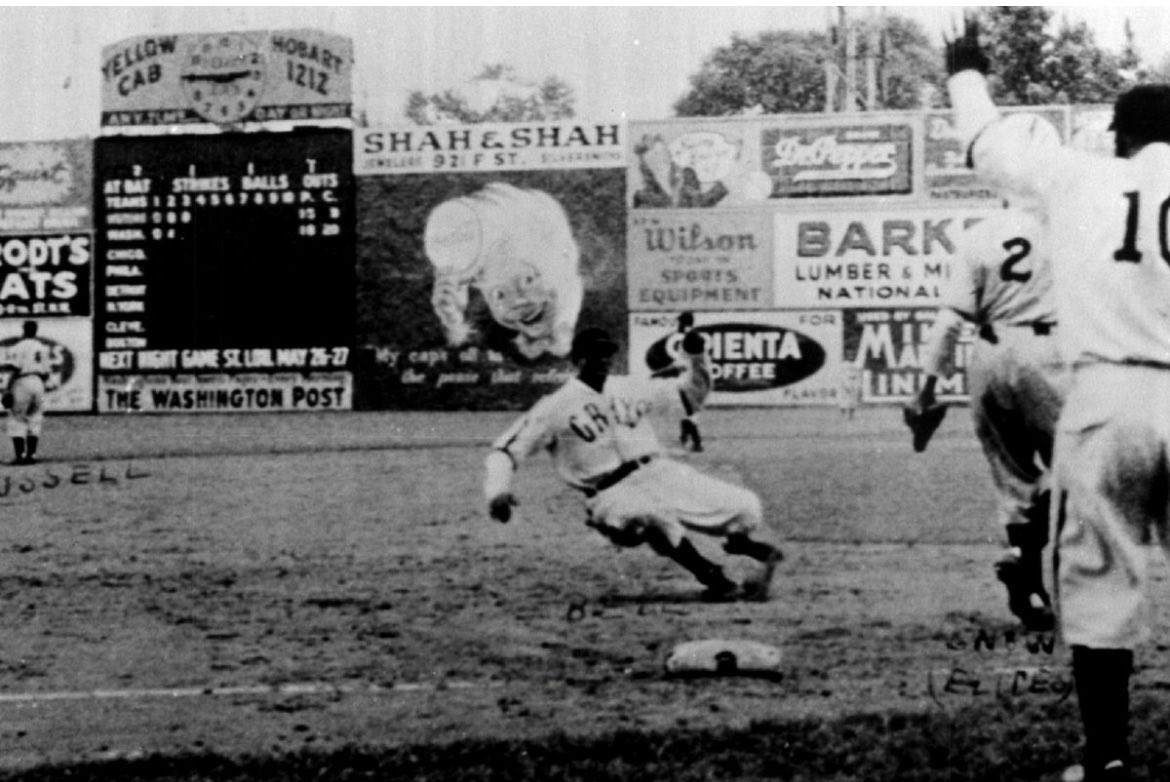 Phil S. Dixon is live! I’m talking about “Cool Papa Bell’s” speed in this segment. Like and Subscribe if you’re enjoying this kind of first person conversation. youtube.com/live/xH9ZtLptI… via <a href="/YouTube/">YouTube</a>