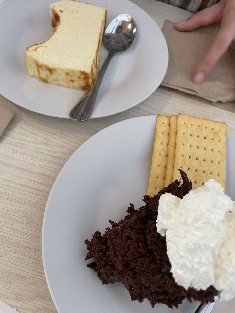 休み中の次女とナウなヤングのチーズケーキ屋へ