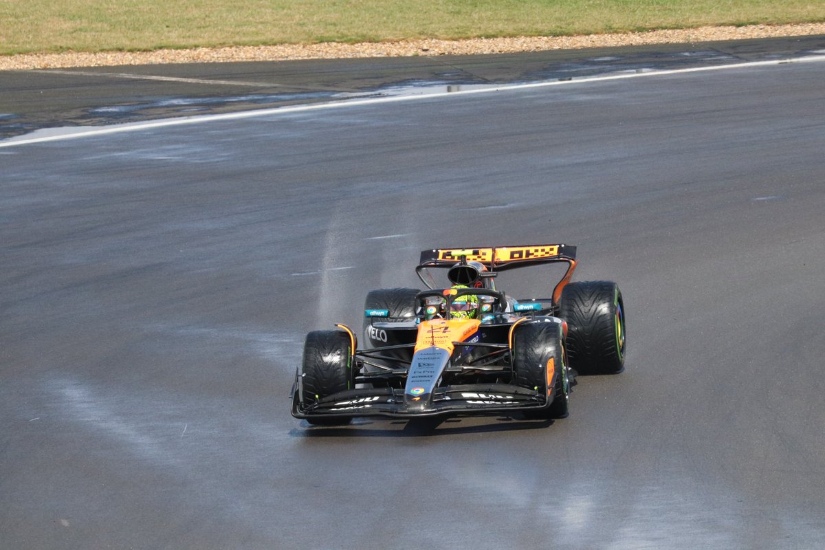 Few pics I took at the weekend <a href="/SilverstoneUK/">Silverstone</a> #BritishGP #Silverstone