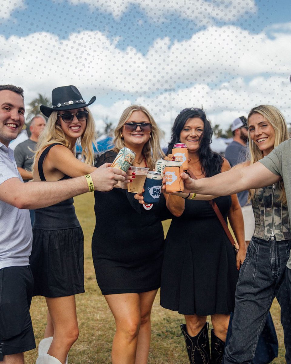 BBQ? Check. Beers? Check. Live music? Double check. 🎶🍻 If the Tampa Pig Jig isn’t on your bucket list, are you even living? 🐷🔥