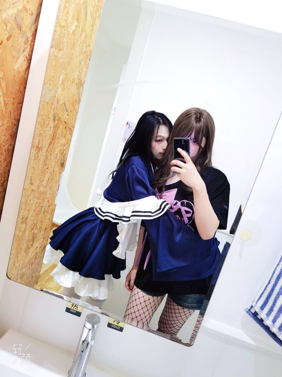 小栖 tweet media