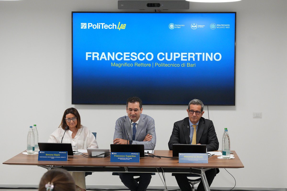 TernaSpA's tweet image. #Bari Abbiamo presentato al @PolibaOfficial il Master di II livello in "Innovazione nei sistemi elettrici per l’energia”. Un percorso formativo che nasce nell'ambito del PoliTech Lab, la nuova Rete politecnica di alta competenza, in collaborazione anche con @polimi e @PoliTOnews.…